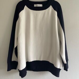 Zara Women's Navy and White Oversized Sweater - with accent Side Slit
